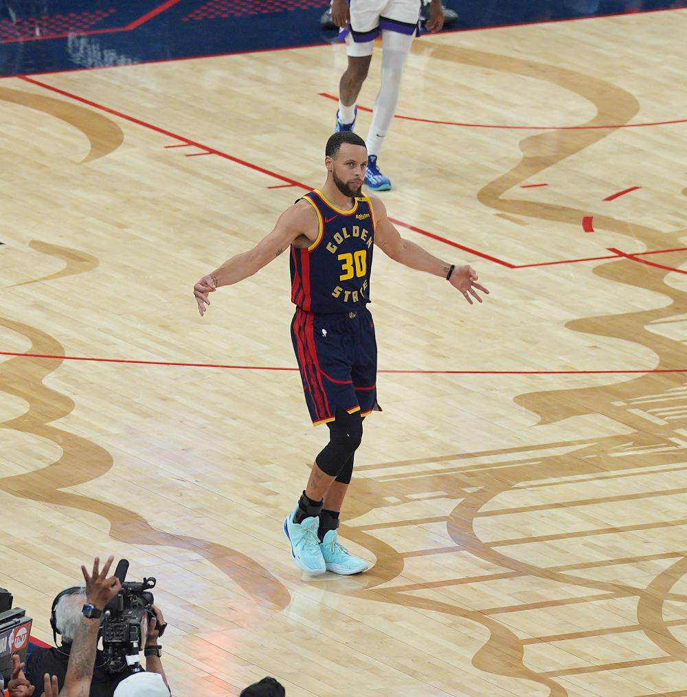 中场多面手 中场多面手